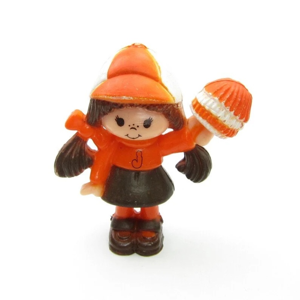 Cindy Cinnamon Miniature Figurine Vintage Lanard Jelly Bean Doll Toy